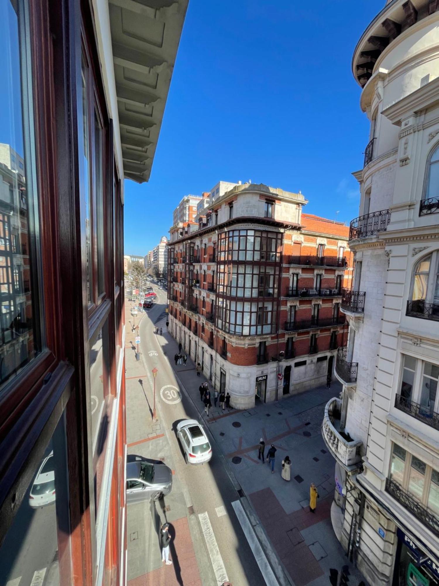 Atuaire Home Vivienda A Luminosa Parking Incluido En Plena Calle Comercial Бургос Екстер'єр фото